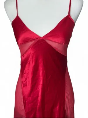 Victoria’s Secret Sexy Red Slip thumbnail 3
