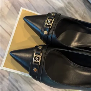 NWT Michael Kors Mandy Flex Kitten Pumps thumbnail 7