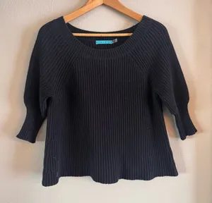 Alice + Olivia Black‎ Ribbed Scoop Neck Sweater thumbnail 1