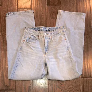 Old navy Extra high rise sky hi wide leg jeans size 0 thumbnail 1