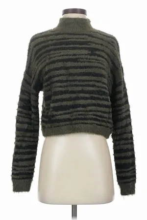 Jessica Simpson Sweater thumbnail 1