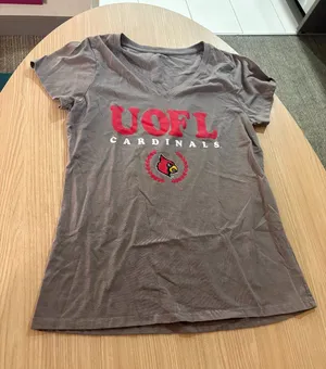 Louisville Cardinals T Shirt Large Grey Short Sleeve Captivating V Neck Crew thumbnail 1