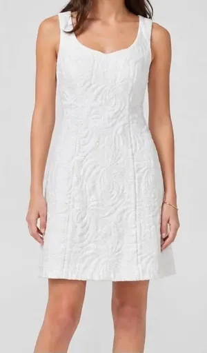 Lilly Pulitzer White Jacquard Sheath Dress Size 0 – Elegant Textured Floral Mini thumbnail 1