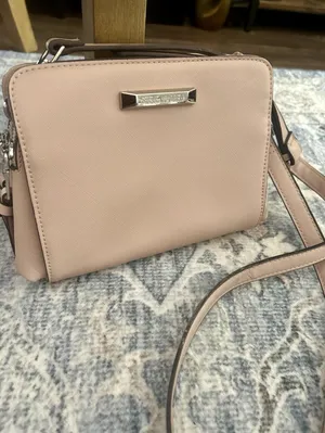 Steve Madden Pale Pink Women’s Crossbody Handbag W/Adjustable Strap thumbnail 2