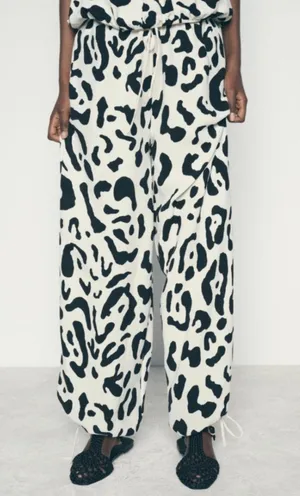 NWOT Zara White and black leopard animal print pants. Size Small thumbnail 2