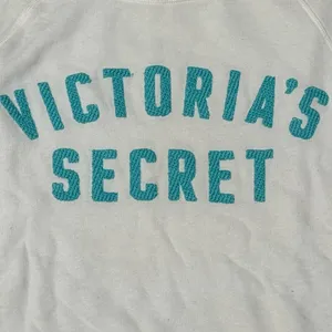 Victoria’s Secret White Blue Wide Neck Oversized Sweatshirt Women’s XS thumbnail 4