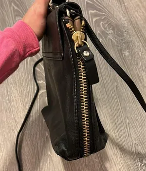Black Kate Spade Purse thumbnail 10