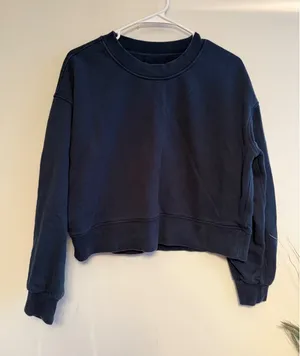 Lululemon Relaxed Cropped Crewneck Sweatshirt Navy Blue Fleece Pullover 3915 thumbnail 1