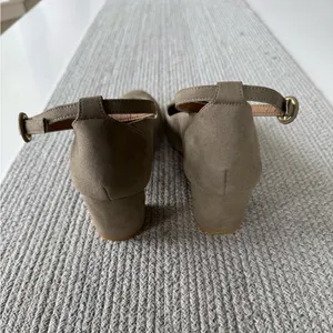 Novacas Light Gray Taupe Suede Block Heel Ankle Strap Pumps Dress Shoes Sz 40 9 thumbnail 9