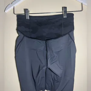 Lululemon Base Pace High-Rise Short 8"
Heritage 365 Camo Deep Coal Multi… thumbnail 9