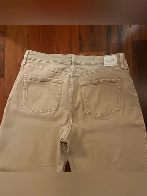 Hollister Women’s Khaki Ultra High-rise Denim Dad Jeans - READ DESCRIPTION thumbnail 6
