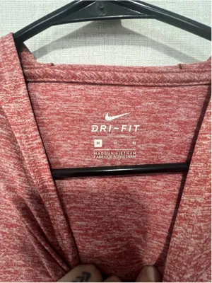 Nike Dri-Fit Heathered Brick Red Hooded Long Sleeve Performance Athletic Top thumbnail 3