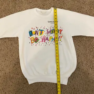 Vintage Alpine Ski Club Don’t Worry Be Happy Vancouver Sweatshirt size Medium thumbnail 9