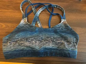 Sports bra  thumbnail 1