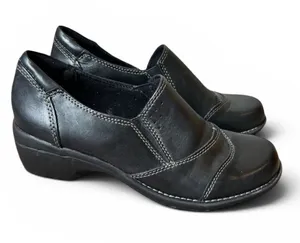 Earth Origins Black Leather “Victoria” Loafer thumbnail 1