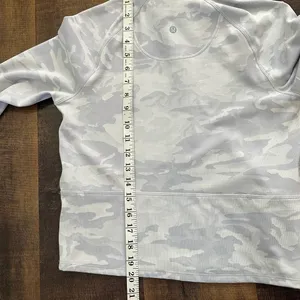 Lululemon Pace Pursuit Long Sleeve White Camo Top Size 6 thumbnail 4