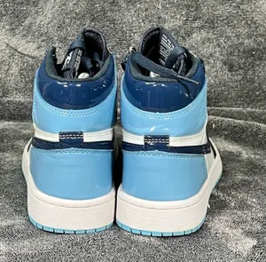 Nike Air Jordan 1 Retro High OG UNC Patent Blue Chill CD0461-401 Youth 6.5Y (Women 8) thumbnail 3