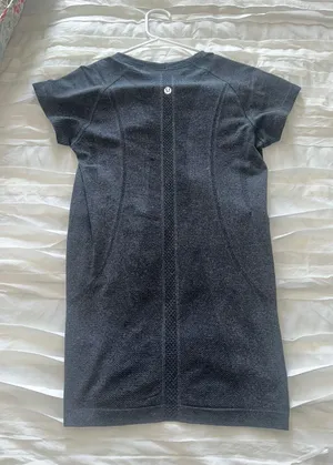 Lululemon Swiftly Tech Short Sleeve thumbnail 2