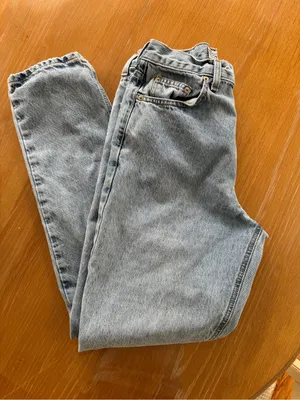 Abercrombie & Fitch Light Blue Relaxed Women’s Jeans Size 10 thumbnail 4