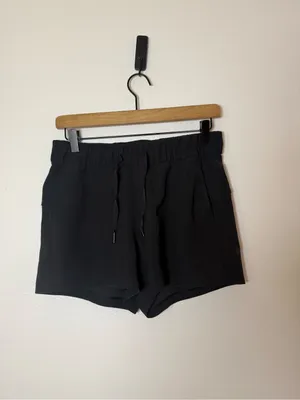 Lululemon On The Fly Short *Woven *2.5" Black‎ (First Release) thumbnail 2