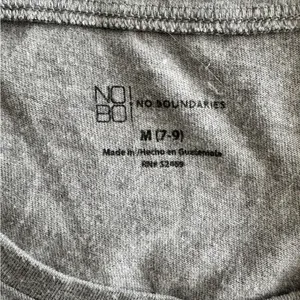 No Boundaries Gray Embroidered Baby Yoda Grogu Star Wars Tee Jrs M thumbnail 6