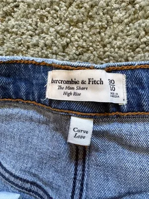 Abercrombie & Fitch Curve Love The Mom Short High Rise Size 30/10 Distressed thumbnail 7