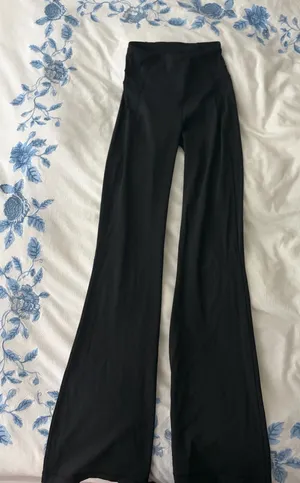 Lululemon Black Yoga Pants thumbnail 1