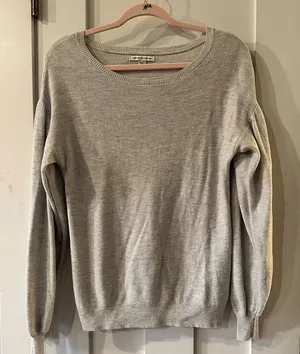 American Eagle Soft waffle light gray sweater‎ thumbnail 1