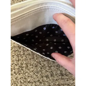 Elle Women's‎ White Clutch with Wristlet strap 10"x 6" thumbnail 8