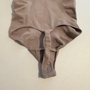 Seamless Adjustable Strap Shapewear Thong Bodysuit Stretch Tan Size Small Medium thumbnail 6