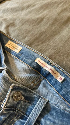 724 High-Rise Levi’s Straight thumbnail 4