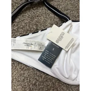 NWT Abercrombie Curve Love Bikini Top - Small thumbnail 6