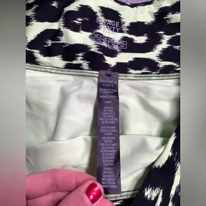 Savage x fenty sport Leopard Print Leggings in Neon Green and Black thumbnail 5