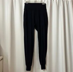 SheIn Solid Black Stretchy Waist High Rise Joggers Athletic Pants Size Medium thumbnail 4