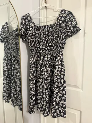 Black and cream floral sun dress smocked midi dress thumbnail 3