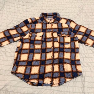 Absolutely Famous Blue & Brown Plaid Sherpa Fleece Shacket - Womens Size XL thumbnail 9
