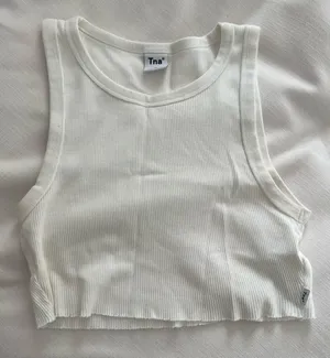 Aritzia TNA Cropped Tank Ribbed thumbnail 1