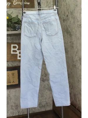 Universal Thread Womens Highest-Rise Vintage Straight Jeans Light Wash Blue 2 thumbnail 2