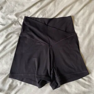 Aerie shorts thumbnail 1