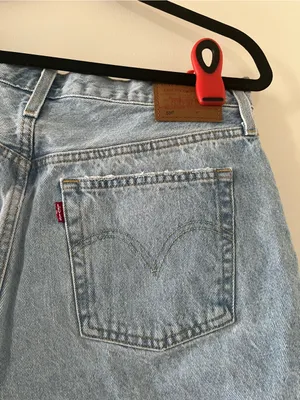 Levi's 501 Original Cutoff Denim Shorts 32 Light Wash Distressed Western Cowgirl thumbnail 6