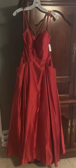 Prom Gown thumbnail 1