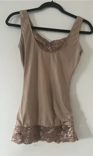 Assets Spanx Lace Trim Tan Shaping Cami Tank Top Large Seamless Layering Nude thumbnail 1
