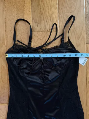 NWT - S - TIGER MIST - Urban Outfitters - Satin Lace dress - Black thumbnail 6