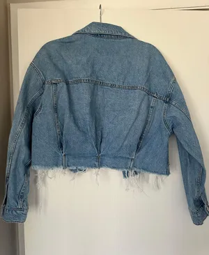 ZARA Cropped Jean Jacket thumbnail 2