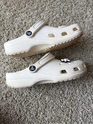 Classic White Crocs Women’s Size 5 Men’s Sz 7 Jibbitz Charms Included Disney G2 thumbnail 6