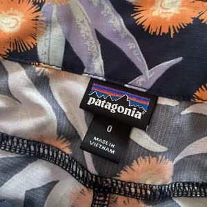 Patagonia Floral Short Women Size 0 Tropical Print Outdoor Hiking Travel thumbnail 6