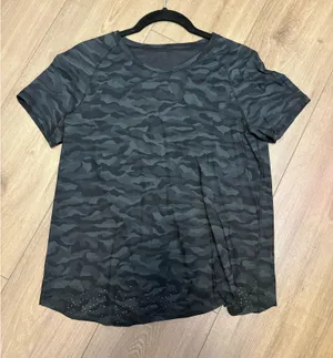 Lululemon thumbnail 1