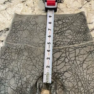 Lululemon Wunder Train High-Rise Short 8" Thread‎ Dye Rover Black thumbnail 7