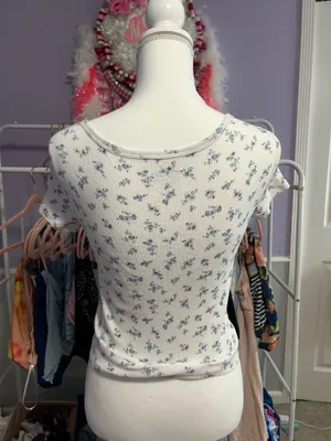Hollister Top Crop White thumbnail 2