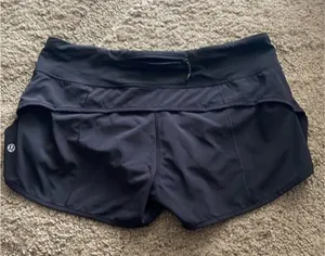 Lululemon Speed Shorts size 8 thumbnail 2